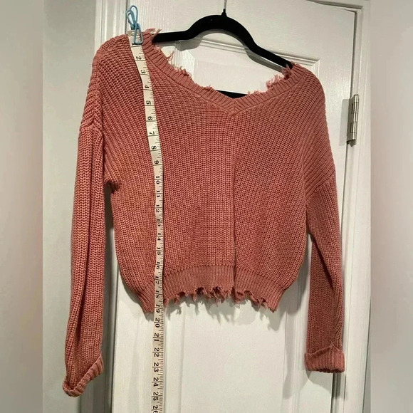 Jessica Simpson Blush Pink Distressed Cropped Knit V Neck Ribbed Sweater Size XS - Picture 7 of 11